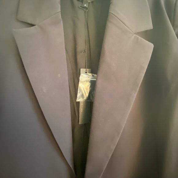 Carbon38 Belted Blazer - Picture 3 of 5